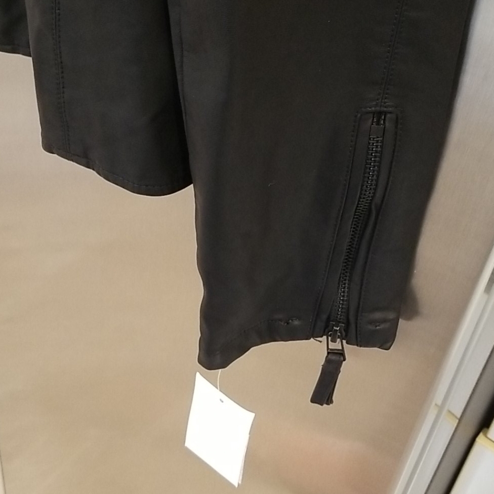 Blank NYC Black Leather Moto Asymmetrical Jacket Size M Flattering Fit - Picture 10 of 10